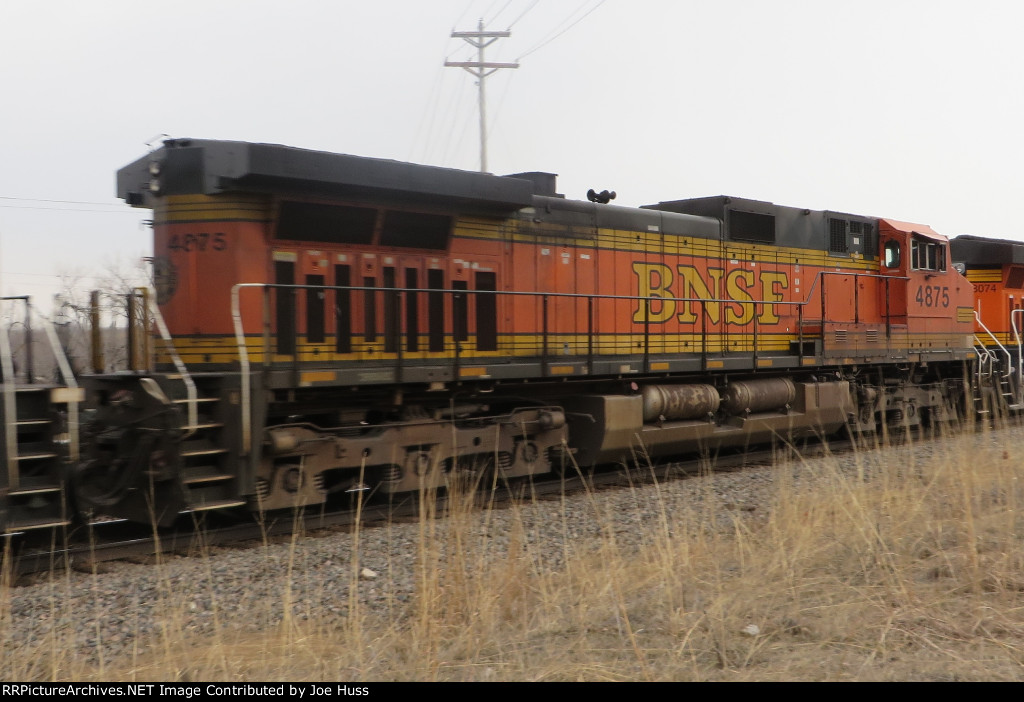 BNSF 4875